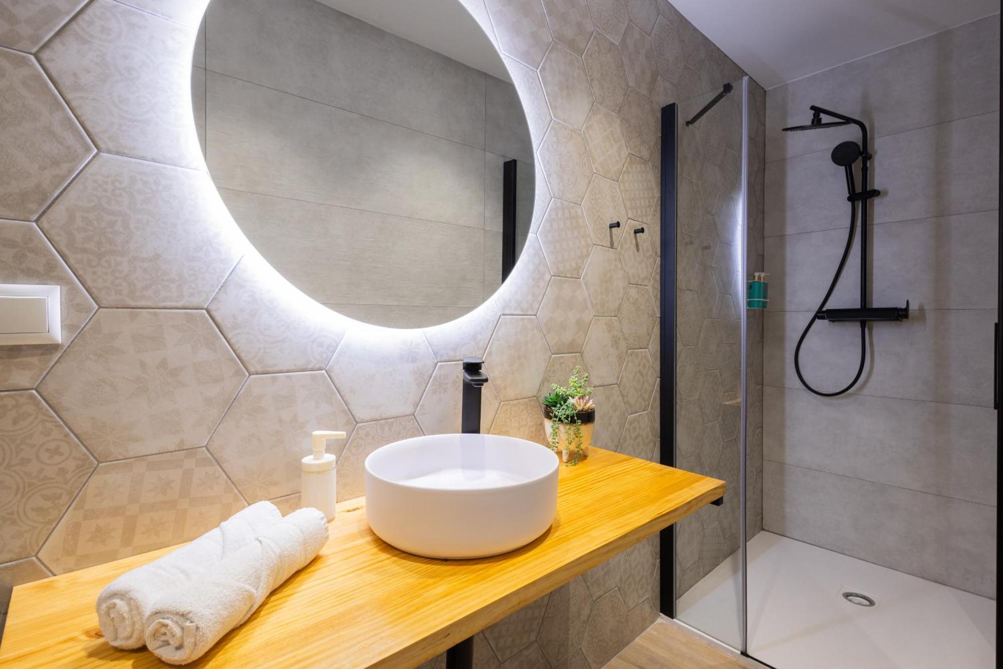Florit Flats - The Trafalgar Apartments I Валенсия Екстериор снимка