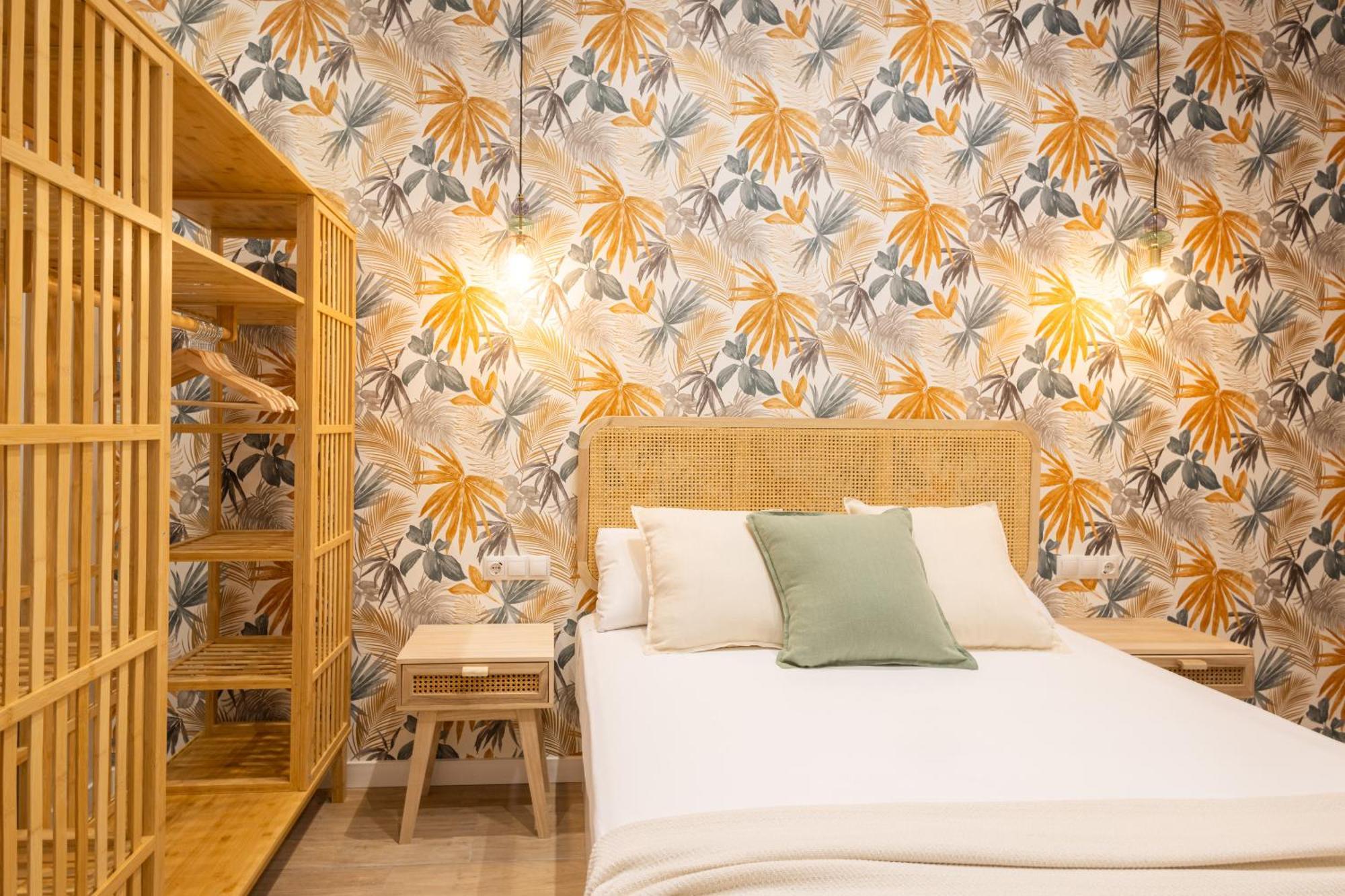 Florit Flats - The Trafalgar Apartments I Валенсия Екстериор снимка