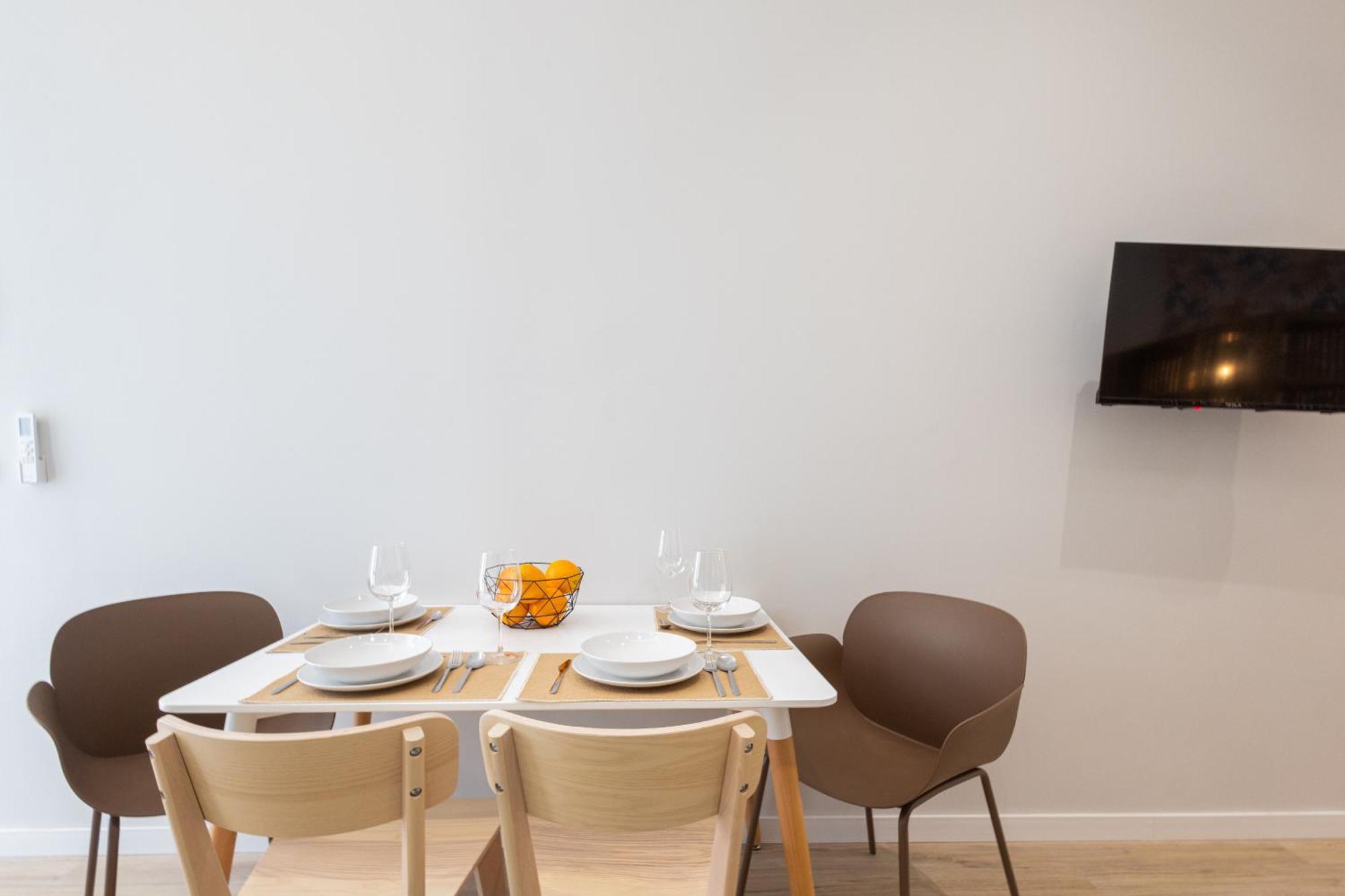 Florit Flats - The Trafalgar Apartments I Валенсия Екстериор снимка