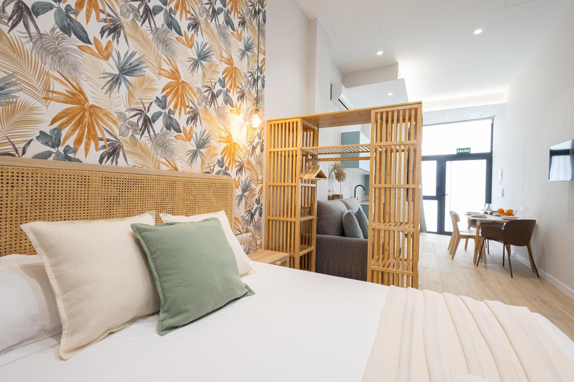 Florit Flats - The Trafalgar Apartments I Валенсия Екстериор снимка