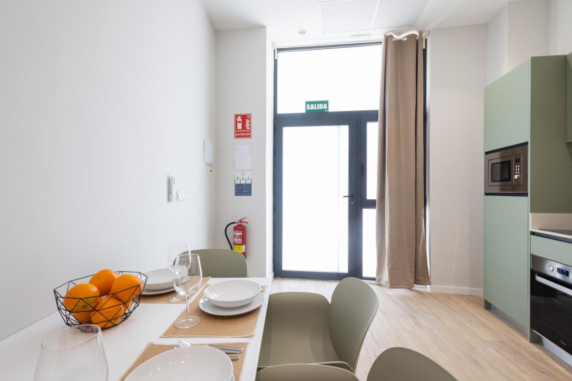 Florit Flats - The Trafalgar Apartments I Валенсия Екстериор снимка
