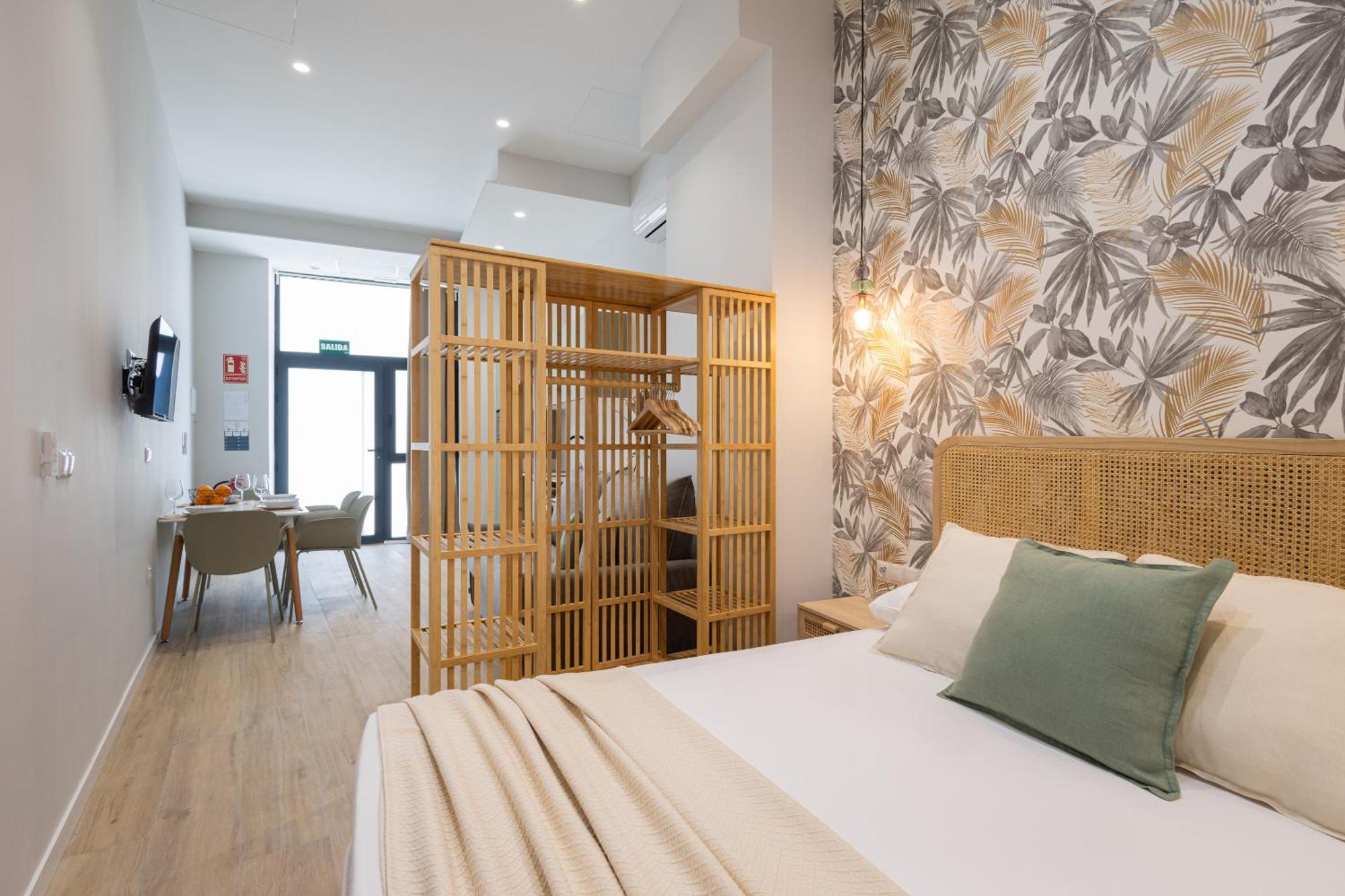 Florit Flats - The Trafalgar Apartments I Валенсия Екстериор снимка